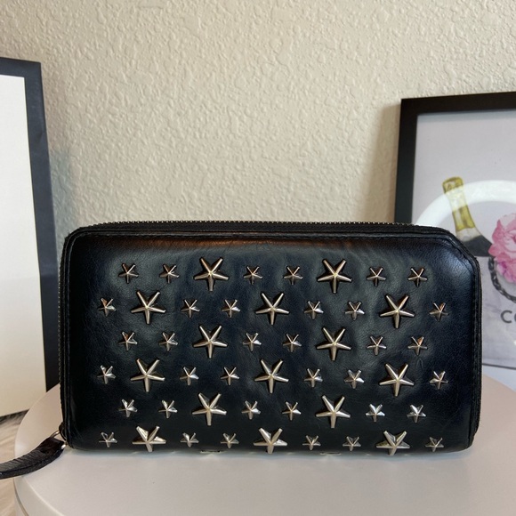 Jimmy Choo VGUC Carnaby Silver Star Studded Lambskin Zippy Long Wallet